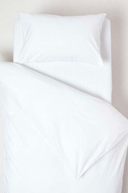 Homescapes Cotton Cot Bed Duvet Cover Set 200 Thread Count in White - image 1