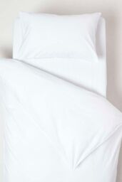 Homescapes Cotton Cot Bed Duvet Cover Set 200 Thread Count in White - thumbnail 1