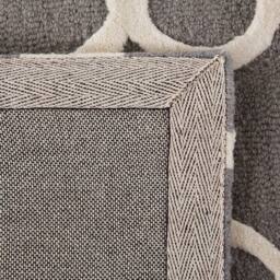 Wyld and Coco Grey Wool Hand-Tufted Rug 160 x 230 cm - Trellis Quatrefoil - Size: 160 cm x 230 cm - thumbnail 5