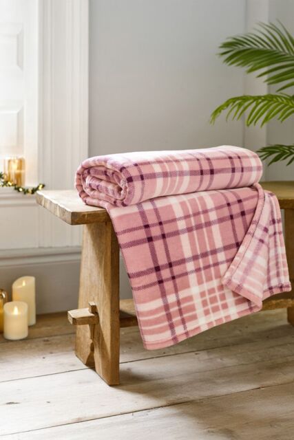 Deyongs Snuggle Check Throw Blanket 140x180cm - Super Soft Coral Fleece - Printed Plaid Design - 1846 in Pink - Size: 140 cm x 180 cm - image 1