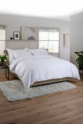 The Lyndon Company Peninsula 1000 Thread Count Sateen Oxford Pillowcase in White - thumbnail 1