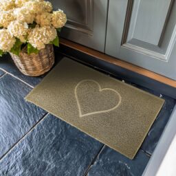 Nicoman Embossed PVC Spaghetti Pressed Heart Doormat in Beige - Size: 90 cm x 60 cm - thumbnail 1