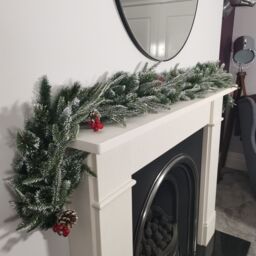Samuel Alexander 1.8m (6ft) New Jersey Christmas Garland with Red Berries Pinecones & Snow Tipped PVC Branches in Green - thumbnail 3