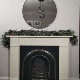 Samuel Alexander 1.8m (6ft) New Jersey Christmas Garland with Red Berries Pinecones & Snow Tipped PVC Branches in Green - thumbnail 6