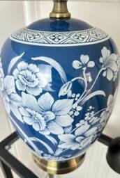 Downton Interiors Blue Floral Ceramic Table Lamp with Pleated Shade (G2101 Pleated) - Size: Large - thumbnail 4