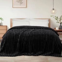 Dyzi Supersoft Ribbed Fleece Throw Blanket for Couch & Bed - Cozy Jacquard Home Blanket in Black - Size: 200 cm x 240 cm - thumbnail 2