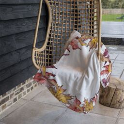Benjamin Tate Design Gold & Purple Leaves Blanket in Natural - Size: 120 cm x 150 cm - thumbnail 4
