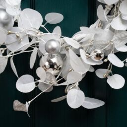 Scottish Everlastings Ltd 45cm White Eucalyptus & Bauble Wreath - thumbnail 3