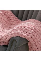 Living and Home Chunky Knit Throw Blanket 100x150cm in Baby Pink - Size: 100x150 cm - thumbnail 4