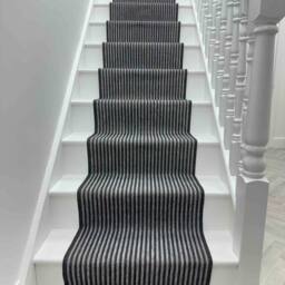 runrug Stair Runner Carpet - Reversible & Durable, 2mm - 'Pinstripe' in Black - Size: 60 cm x 720 cm - thumbnail 3