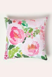 Homescapes Luxury Waterproof Pink Peony Outdoor Cushion 45 x 45 cm, Set of 2 - Size: 45 cm x 45 cm - thumbnail 2