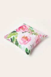 Homescapes Luxury Waterproof Pink Peony Outdoor Cushion 45 x 45 cm, Set of 2 - Size: 45 cm x 45 cm - thumbnail 6