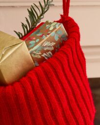 Dibor Set of 4 Traditional Red Chunky Knit Xmas Gift Christmas Stocking - Size: 4 Pack - thumbnail 4