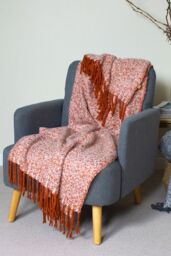 Furn Weaver Woven Herringbone Throw in Red - thumbnail 3
