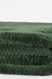 OHS Luxury Large Waffle Honeycomb Mink Warm Throw in Dark Green - Size: 125 cm x 150 cm - thumbnail 2