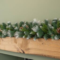 Samuel Alexander 270cm x 25cm Frosted Glacier Christmas Garland with Pine Cones in Green - Size: 270 cm x 25 cm - thumbnail 2