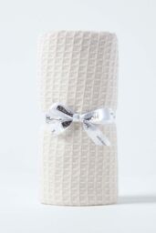 Homescapes Cotton Waffle Baby Blanket - Soft, Breathable & Skin-Friendly in Natural - Size: 90 cm x 112 cm - thumbnail 1