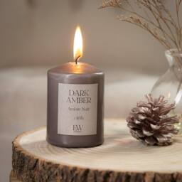 Marco Paul Small 30 Hour Burning Dark Amber Scented Candle in Brown - Size: 15 cm - thumbnail 4