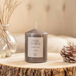Marco Paul Small 30 Hour Burning Dark Amber Scented Candle in Brown - Size: 15 cm