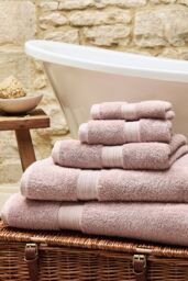 CHRISTY 'Renaissance' Luxury 675GSM Egyptian Cotton Towels in Pale Pink - thumbnail 4