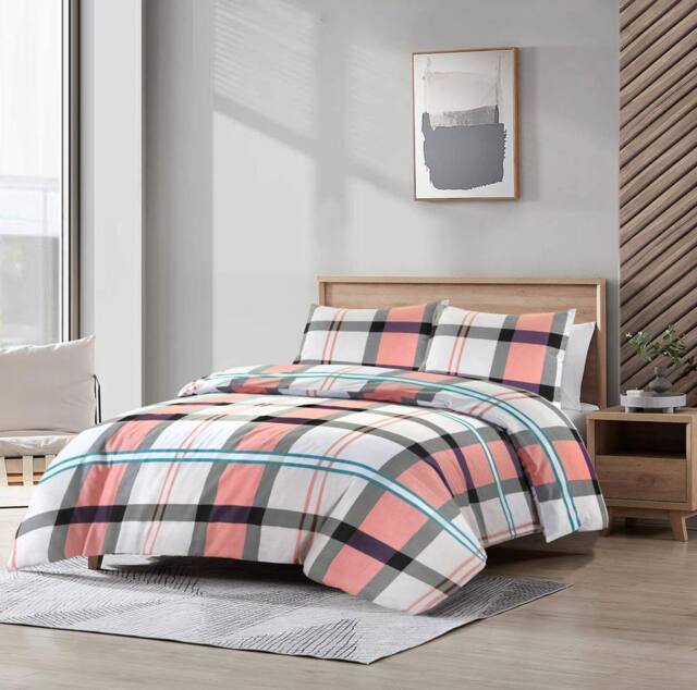 Homes-Linen Checkered Duvet Cover Set in Pink - Size: Double - image 1