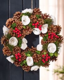 Dibor White Berries & Roses Xmas Decor Front Door Christmas Wreath 36cm - thumbnail 1