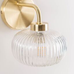 ValueLights Amaia Brushed Gold IP44 Rated Single Clear Ribbed Glass Wall Light - thumbnail 3