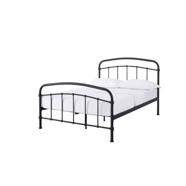 Lemon Pavilion Furniture 4.6 Feet Halston Double Bed - Metal - L200 x W146 x H113 cm - Black - image 1