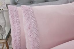 Rapport Home Tia Trellis Tasseled Duvet Cover Set with Pillowcase in Dusty Pink - Size: Double - thumbnail 2