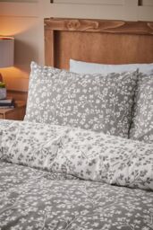 Catherine Lansfield 'Brushed Grace Floral Leaf' Cotton Reversible Duvet Cover Set in Grey - Size: Single - thumbnail 3
