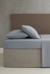 Catherine Lansfield 'Easy Iron Percale' Combed Polycotton 25cm Depth Sheet in Grey - Size: Double Fitted
