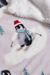Catherine Lansfield 'Christmas Sherpa Penguins' Cosy Blanket Throw in Natural - Size: 130 cm x 170 cm - thumbnail 3