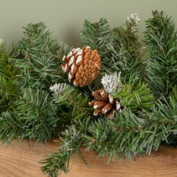 Samuel Alexander 270cm (9ft) x 25cm Snow Tipped King Fir Christmas Garland with Pine Cones in Green - Size: 270 cm (9ft) x 25 cm - thumbnail 4