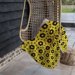 Benjamin Tate Design Yellow & Black Geometric Pattern Blanket in Natural - Size: 120 cm x 150 cm - thumbnail 4