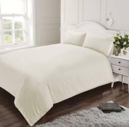 Rapport Home 400 Thread Count Housewife Pillow Case Pair in Cream - Size: Standard Pillow Case
