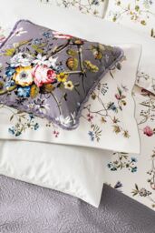 V & A 'Kilburn Floral' Cotton Cushion - Size: 45 cm x 45 cm - thumbnail 2