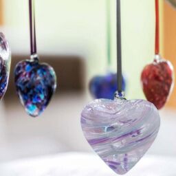 Sienna Glass 8cm Friendship Heart Pearl in Purple - thumbnail 3