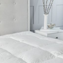 Snug City Duck Feather & Down Luxury Mattress Enhancer Bed Topper in White - Size: Small Double