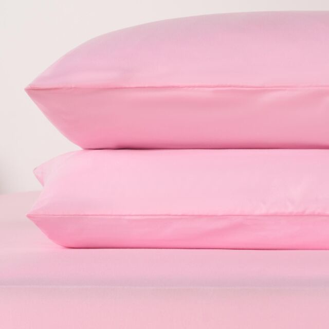 OHS 2 Pack Soft Microfibre Wrinkle Resistant Housewife Pillowcases in Pink - Size: Standard Pillow Case - image 1