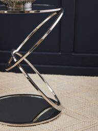 Orsina Clear Glass End Table With Warm Metallic Frame, Luxe Interlocking Gold Ring Base, Modern Glass Top in Silver - thumbnail 3