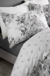 Catherine Lansfield 'Elinda Floral' Reversible Duvet Cover Set in White - Size: Double - thumbnail 3