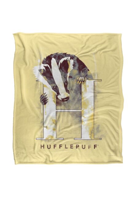 Warner Brothers Harry Potter Hufflepuff Wash Blanket 152 x 127 cm in White - image 1