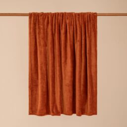 Furn Harrow Fleece Throw in Orange - Size: 140 cm x 180 cm - thumbnail 3
