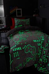 Catherine Lansfield 'Game Over' Glow in the Dark Fleece Duvet Cover Set in Black - Size: Single - thumbnail 2