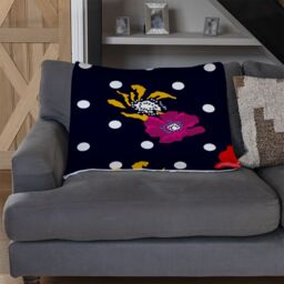 Benjamin Tate Design Flowers & Spots Blanket in Natural - Size: 120 cm x 150 cm - thumbnail 2