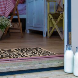 Artsy Mats Flower Swirls Pattern Doormat in Black - Size: 40 cm x 60 cm - thumbnail 4