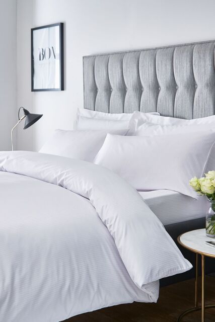 Catherine Lansfield 'Satin Stripe' 300 Thread Count Duvet Set in White - Size: Single