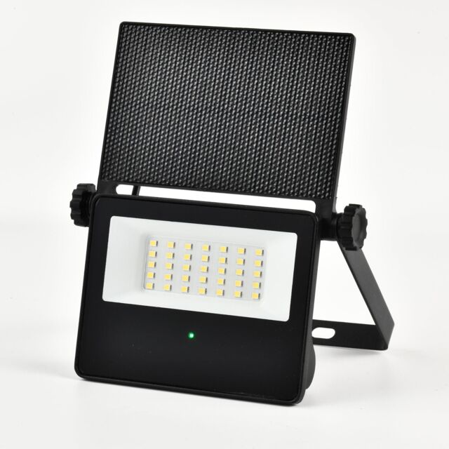 Harper Living Solar Security Outdoor LED Floodlight w/ Motion Sensor, Weatherproof IP65, 6500k, 860 Lumens, 2000 mAH Lion Battery Solar Powered - image 1