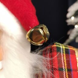 Samuel Alexander 1.1m Traditional Standing Santa Claus Christmas Decoration with Gift Sack in Red - thumbnail 3
