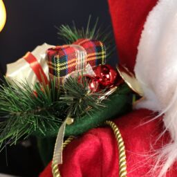 Samuel Alexander 1.1m Traditional Standing Santa Claus Christmas Decoration with Gift Sack in Red - thumbnail 5